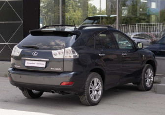 Подержанный автомобиль Lexus RX 2007 года (5 фото)