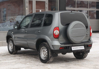 Подержанный автомобиль Chevrolet Niva 2018 года (7 фото)