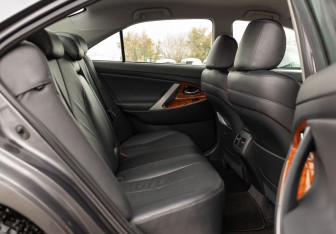 Подержанный автомобиль Toyota Camry Sedan 2008 года (19 фото)