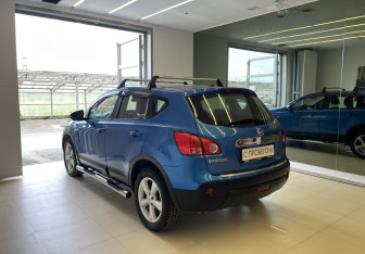 Подержанный автомобиль Nissan Qashqai 2007 года (6 фото)