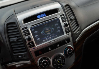 Подержанный автомобиль Hyundai Santa Fe 2011 года (14 фото)