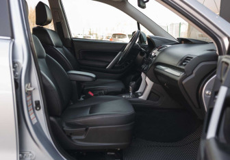 Подержанный автомобиль Subaru Forester Suv 2013 года (21 фото)