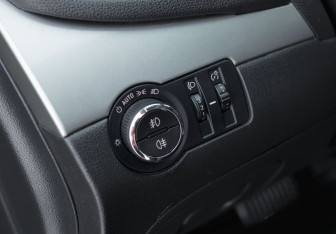 Подержанный автомобиль Opel Mokka 2014 года (18 фото)