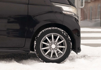 Подержанный автомобиль Honda N-WGN 2014 года (9 фото)