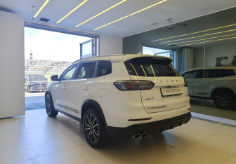 Подержанный автомобиль Chery Tiggo 8 Pro Max 2022 года (6 фото)