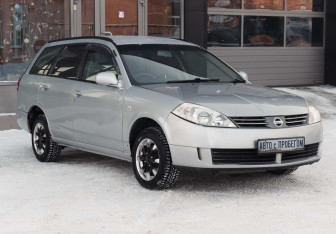 Подержанный автомобиль Nissan Wingroad 2000 года (3 фото)