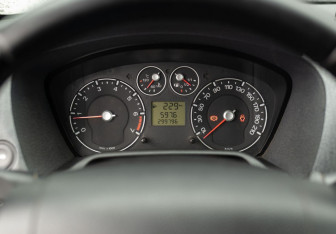 Подержанный автомобиль Ford Fusion 2007 года (12 фото)