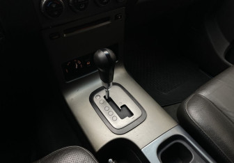 Подержанный автомобиль Nissan Pathfinder 2007 года (13 фото)