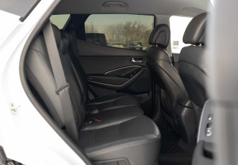 Подержанный автомобиль Hyundai Santa Fe 2016 года (17 фото)