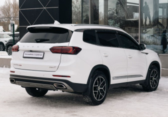 Подержанный автомобиль Chery Tiggo 8 Pro 2022 года (5 фото)