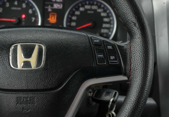 Подержанный автомобиль Honda CR-V 2008 года (12 фото)