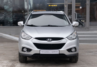 Подержанный автомобиль Hyundai ix35 2012 года (2 фото)