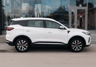 Подержанный автомобиль Chery Tiggo 7 Pro Max 2024 года (4 фото)