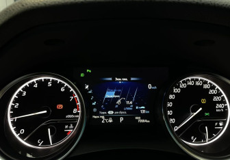 Подержанный автомобиль Toyota Camry Sedan 2019 года (18 фото)