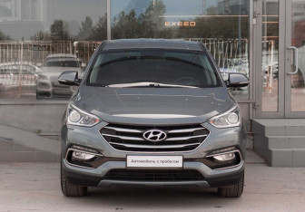 Подержанный автомобиль Hyundai Santa Fe 2017 года (2 фото)