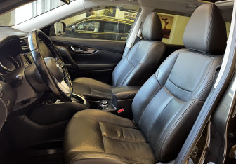 Подержанный автомобиль Nissan X-Trail 2021 года (8 фото)