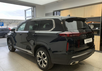 Подержанный автомобиль Exeed VX 2023 года (6 фото)