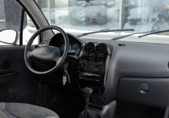 Подержанный автомобиль Daewoo Matiz 2005 года (10 фото)