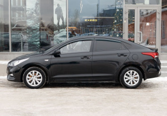 Подержанный автомобиль Hyundai Solaris Sedan 2018 года (8 фото)