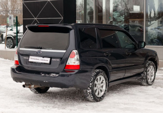 Подержанный автомобиль Subaru Forester Suv 2007 года (5 фото)