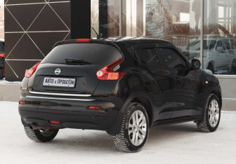 Подержанный автомобиль Nissan Juke 2011 года (5 фото)