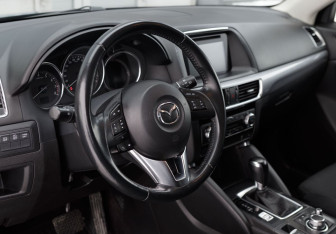 Подержанный автомобиль Mazda CX-5 2015 года (11 фото)