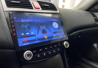 Подержанный автомобиль Honda Accord Sedan 2005 года (8 фото)