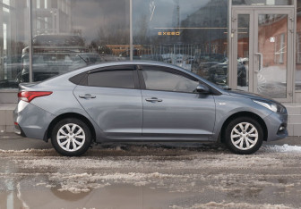 Подержанный автомобиль Hyundai Solaris Sedan 2017 года (4 фото)