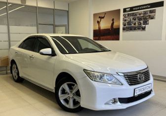 Подержанный автомобиль Toyota Camry Sedan 2013 года (3 фото)