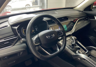 Подержанный автомобиль Geely Atlas Pro 2023 года (11 фото)