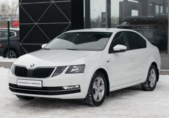 Подержанный автомобиль Skoda Octavia Liftback 2018 года (1 фото)