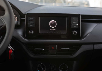 Подержанный автомобиль Skoda Rapid Liftback 2020 года (13 фото)