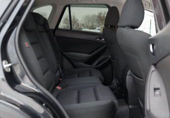 Подержанный автомобиль Mazda CX-5 2015 года (20 фото)