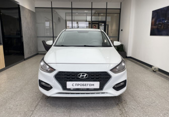 Подержанный автомобиль Hyundai Solaris Sedan 2018 года (2 фото)