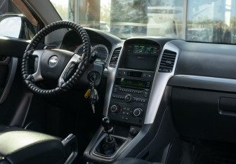 Подержанный автомобиль Chevrolet Captiva 2008 года (10 фото)