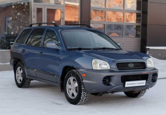 Подержанный автомобиль Hyundai Santa Fe 2002 года (3 фото)