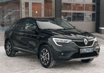 Подержанный автомобиль Renault Arkana 2021 года (3 фото)
