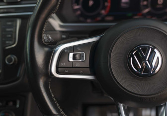 Подержанный автомобиль Volkswagen Tiguan 2017 года (11 фото)