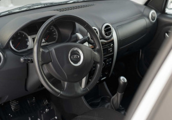 Подержанный автомобиль LADA (ВАЗ) Largus Wagon 2017 года (11 фото)