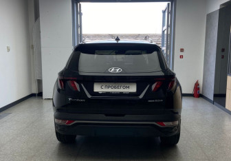 Подержанный автомобиль Hyundai Tucson 2022 года (6 фото)