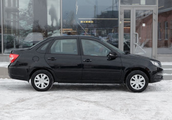 Подержанный автомобиль LADA (ВАЗ) Granta Sedan 2022 года (4 фото)