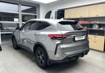 Подержанный автомобиль Haval F7 2022 года (6 фото)