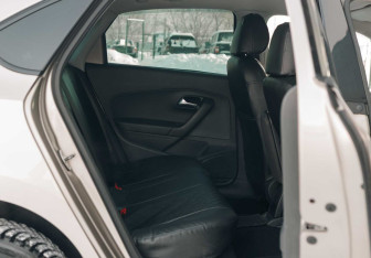 Подержанный автомобиль Volkswagen Polo Sedan 2019 года (17 фото)