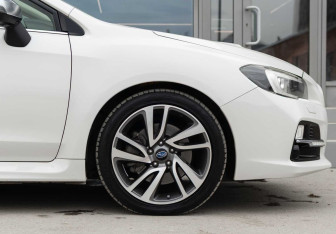 Подержанный автомобиль Subaru Levorg 2014 года (9 фото)