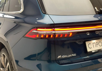 Подержанный автомобиль Geely Monjaro 2023 года (9 фото)