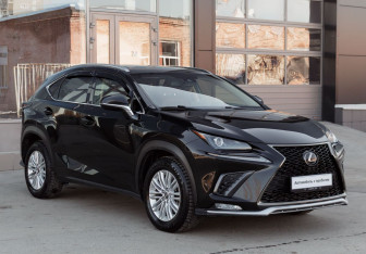 Подержанный автомобиль Lexus NX 2020 года (3 фото)
