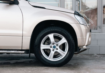 Подержанный автомобиль Suzuki Grand Vitara 2010 года (9 фото)