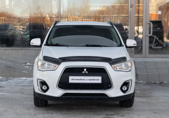 Подержанный автомобиль Mitsubishi ASX 2014 года (2 фото)
