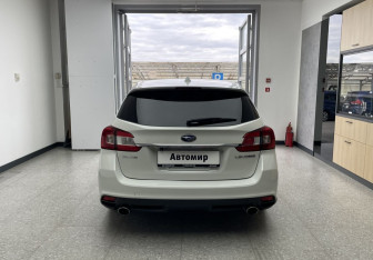 Подержанный автомобиль Subaru Levorg 2014 года (5 фото)