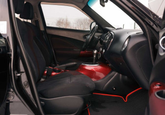 Подержанный автомобиль Nissan Juke 2011 года (18 фото)